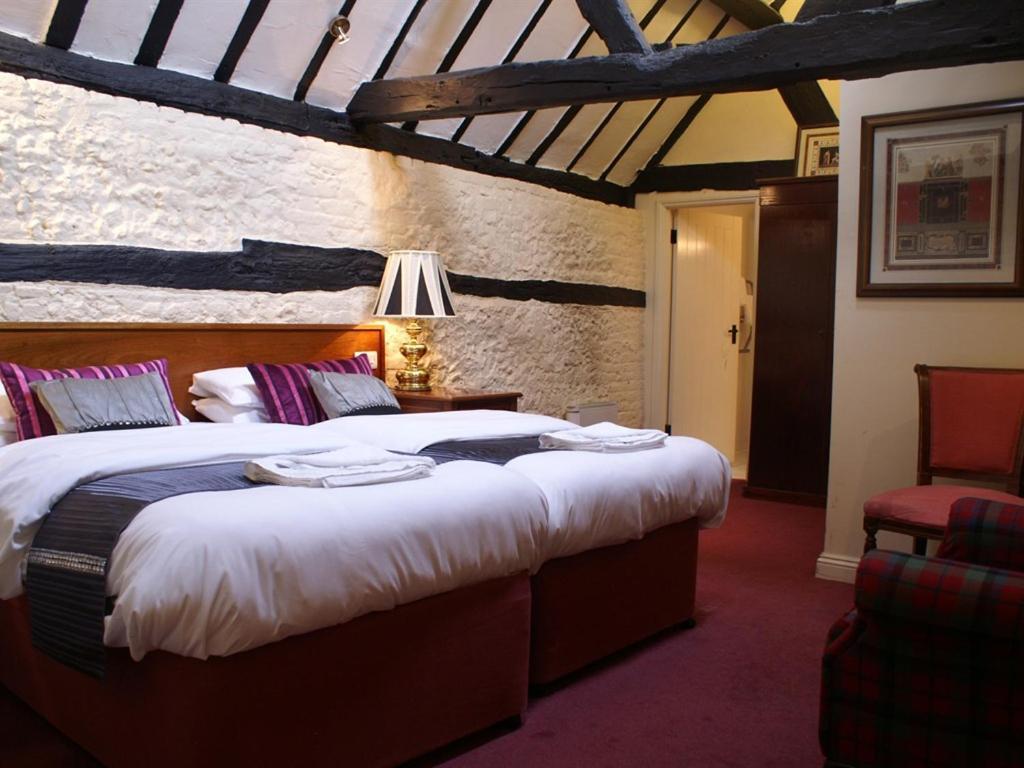 The Saracens Head Inn Amersham Exteriör bild